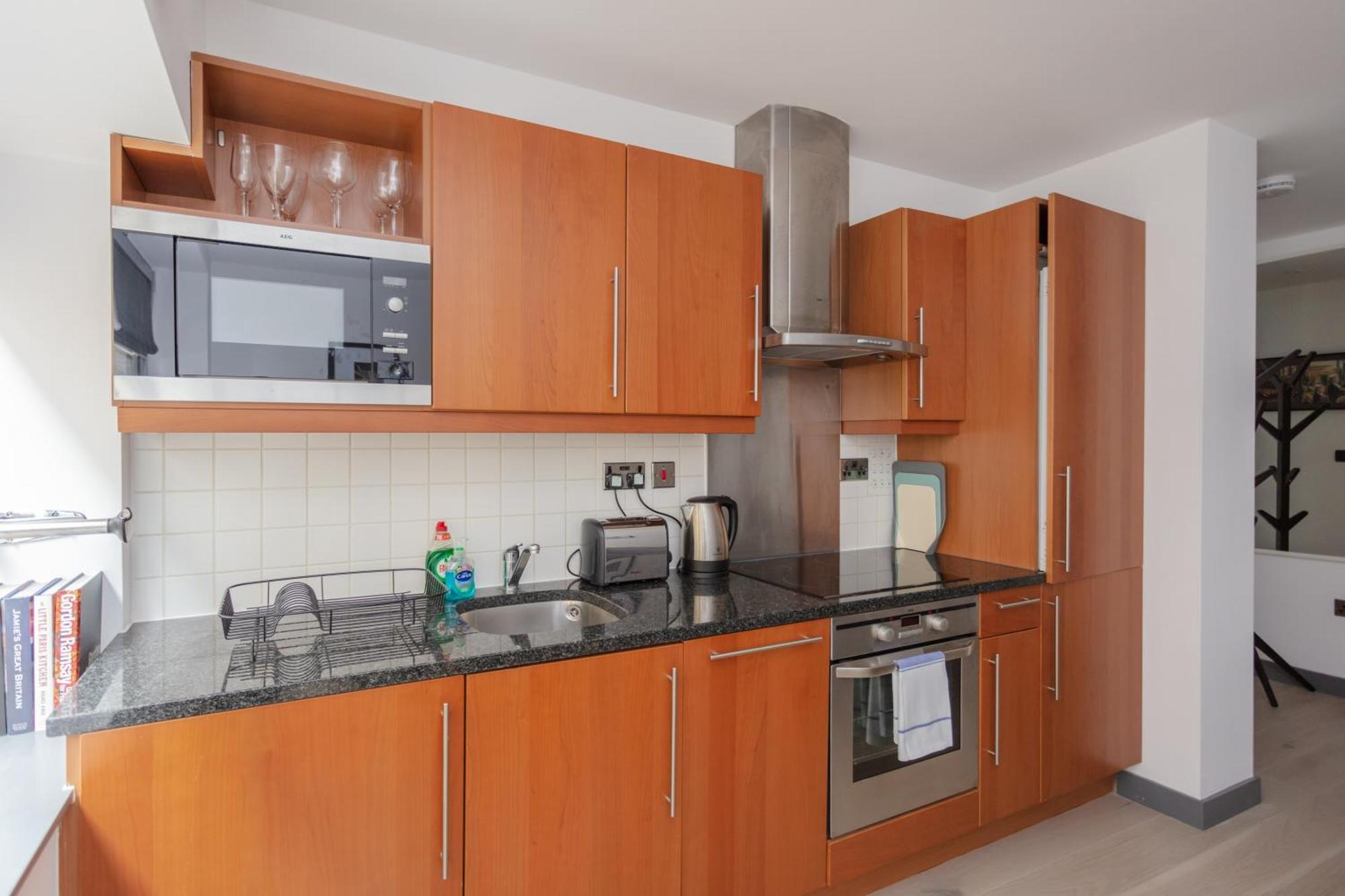 Stylish 1 Bedroom Apartment In Holborn In A Great Location Λονδίνο Εξωτερικό φωτογραφία